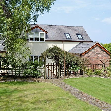 Woodhouse Cottage Hawarden Dış mekan fotoğraf